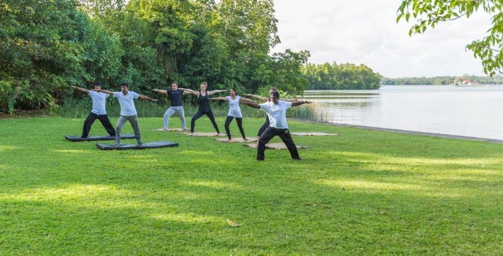 Roman Lake Ayurveda Boutique Resort Ahungalla Exteriör bild