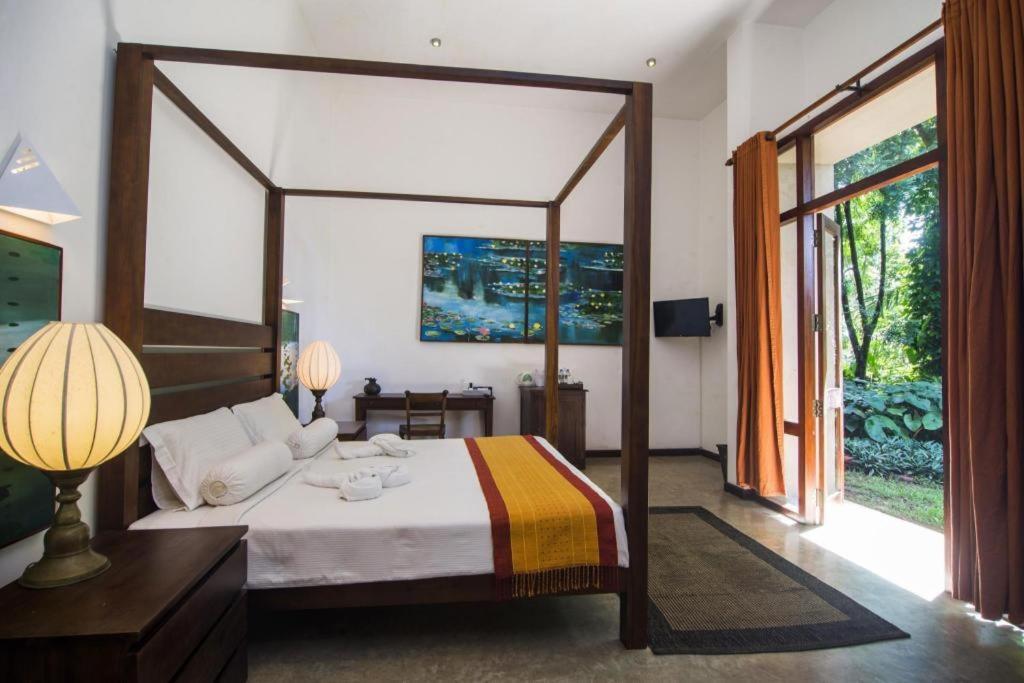 Roman Lake Ayurveda Boutique Resort Ahungalla Exteriör bild