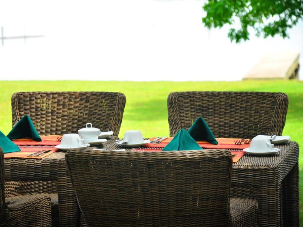 Roman Lake Ayurveda Boutique Resort Ahungalla Exteriör bild