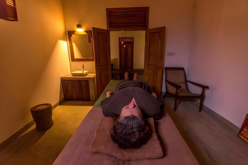 Roman Lake Ayurveda Boutique Resort Ahungalla Exteriör bild