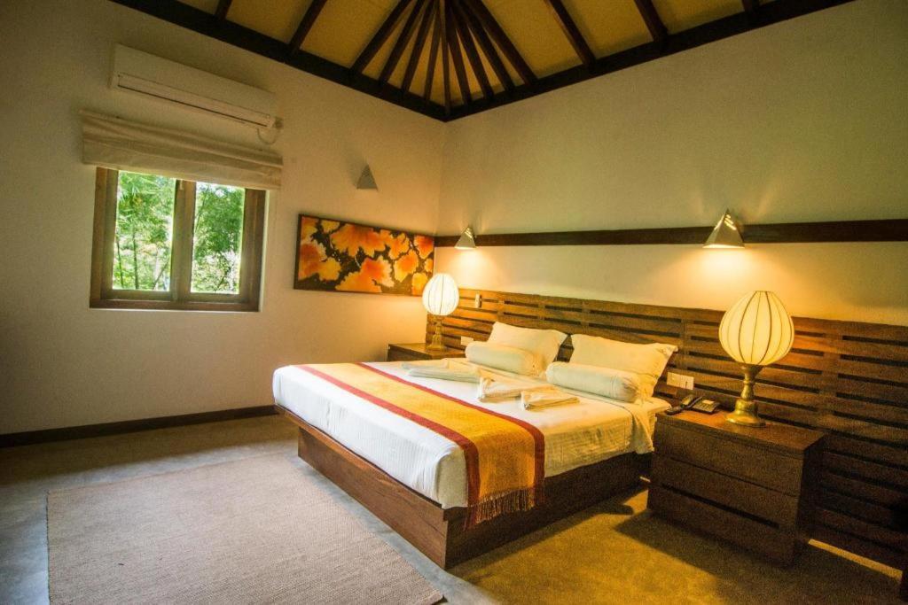 Roman Lake Ayurveda Boutique Resort Ahungalla Exteriör bild