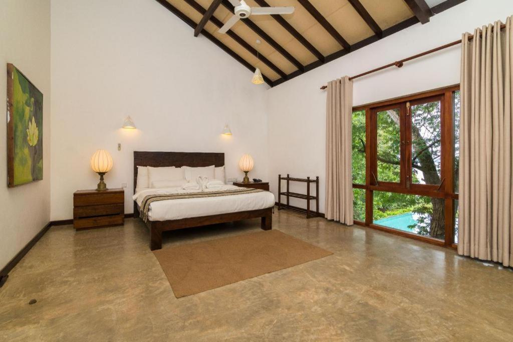 Roman Lake Ayurveda Boutique Resort Ahungalla Exteriör bild