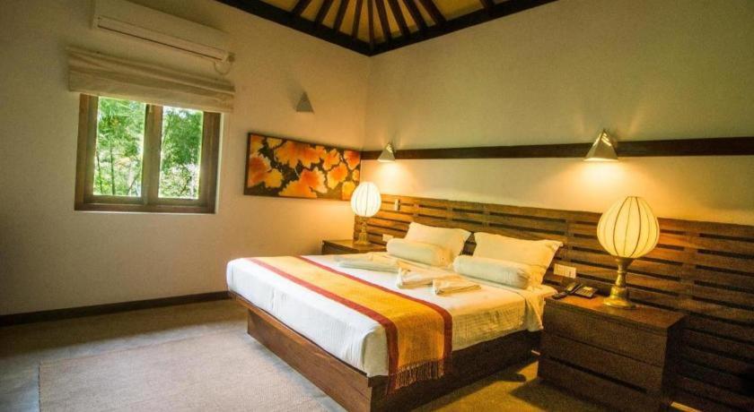 Roman Lake Ayurveda Boutique Resort Ahungalla Exteriör bild