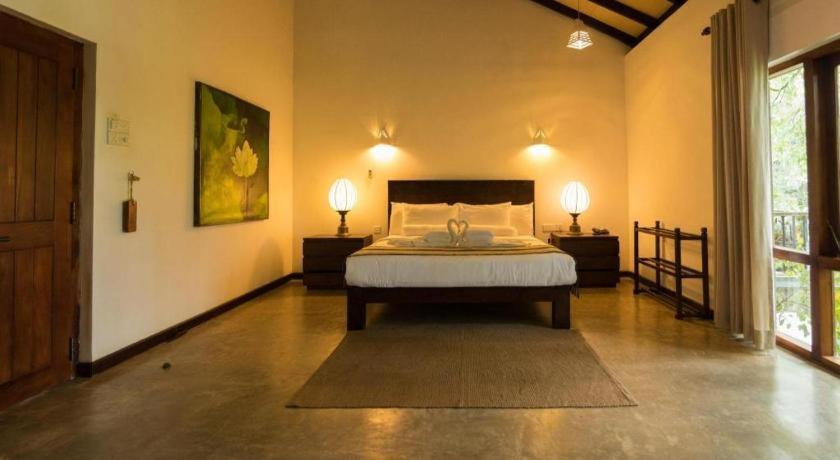 Roman Lake Ayurveda Boutique Resort Ahungalla Exteriör bild