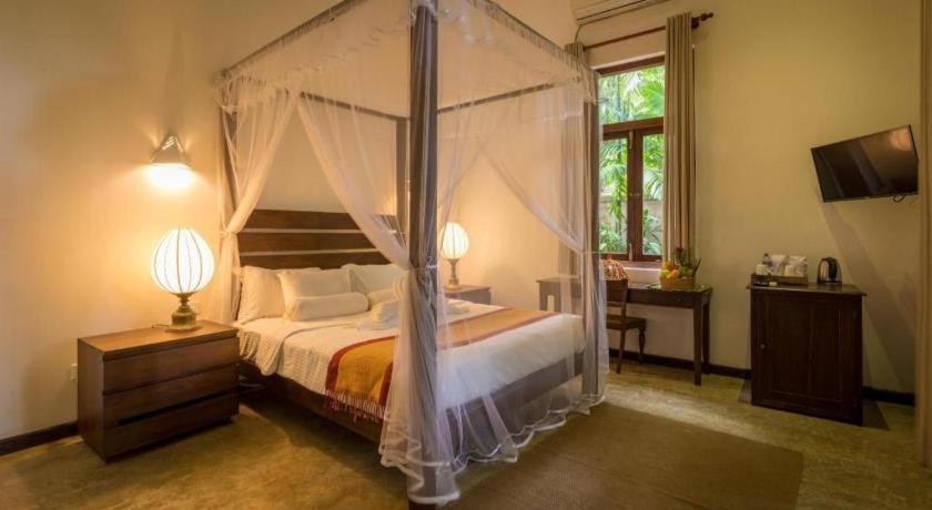 Roman Lake Ayurveda Boutique Resort Ahungalla Exteriör bild
