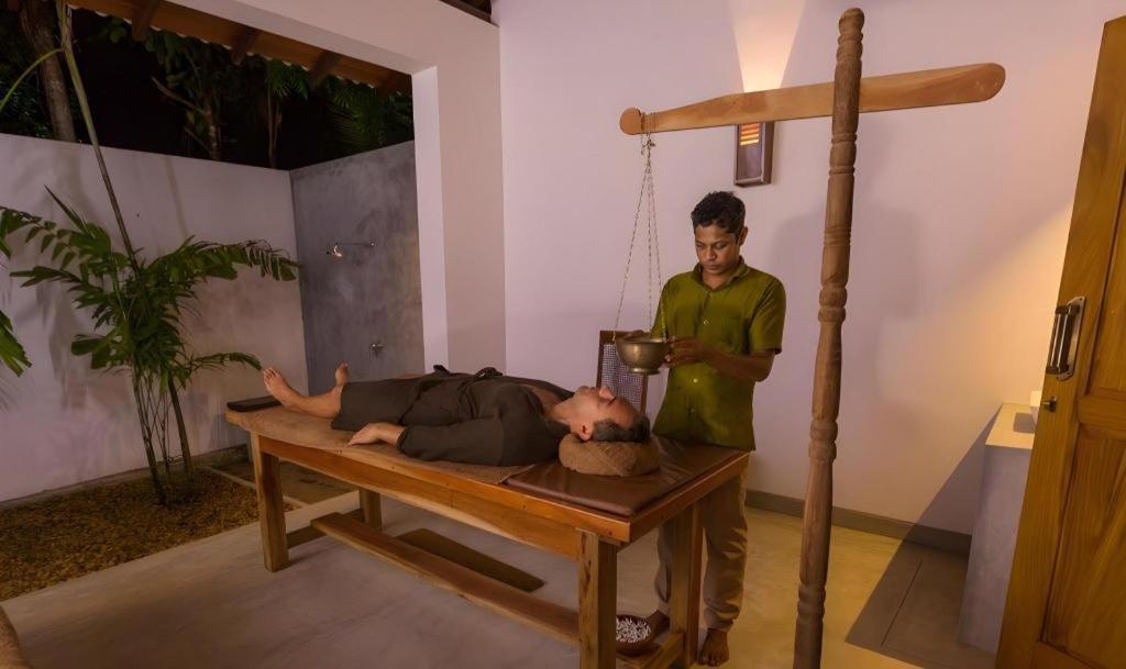 Roman Lake Ayurveda Boutique Resort Ahungalla Exteriör bild