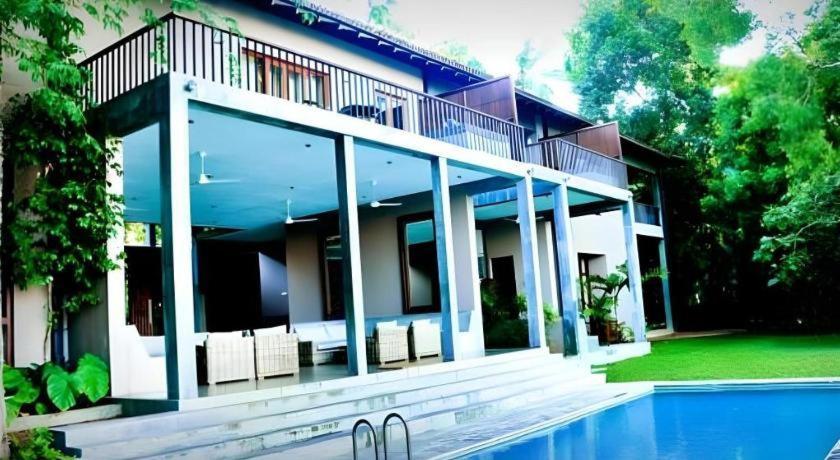 Roman Lake Ayurveda Boutique Resort Ahungalla Exteriör bild